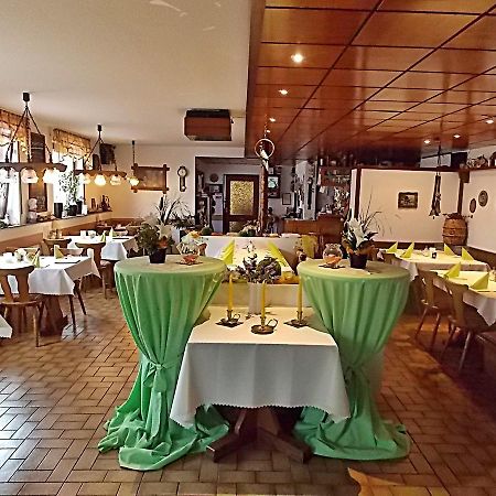 Gasthof Goldener Stern Aalen Ngoại thất bức ảnh