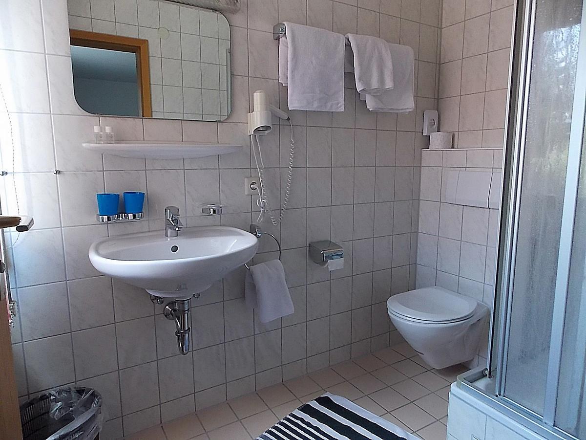 Gasthof Goldener Stern Aalen Ngoại thất bức ảnh