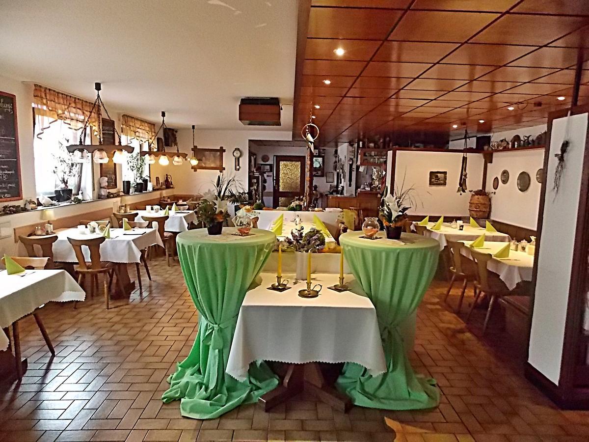 Gasthof Goldener Stern Aalen Ngoại thất bức ảnh